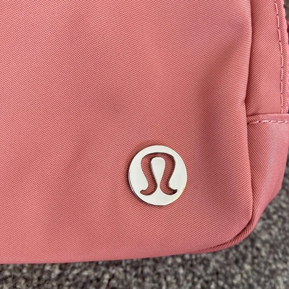 ❤️ Lululemon Brier Rose Extended Strap Everywhere Belt Bag NWT